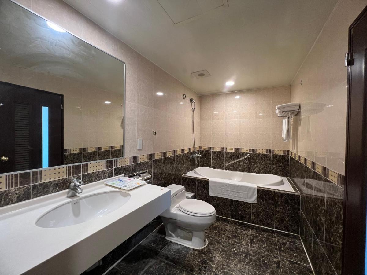 Sendale Tainan Science Park Hotel Xinshi Экстерьер фото